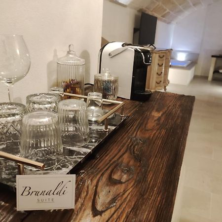 Brunaldi Suite Monopoli Bilik gambar
